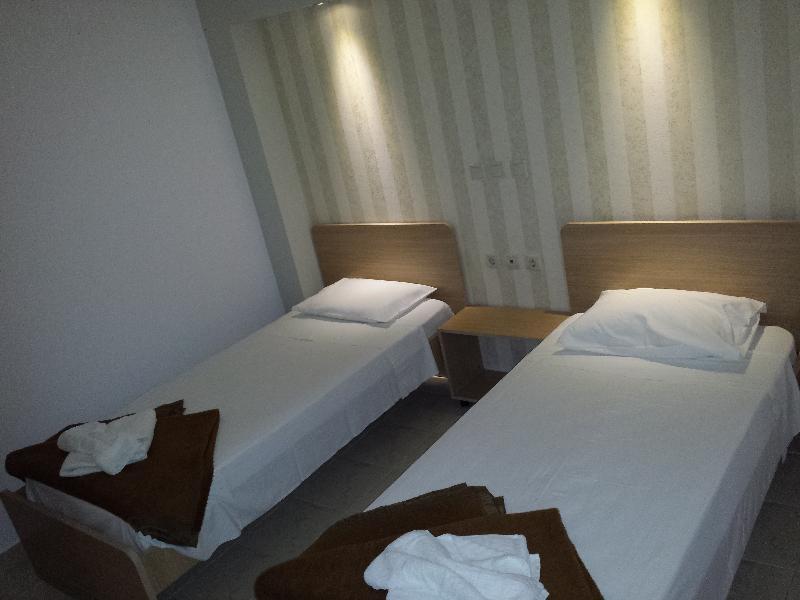 Bright Star Aparthotel 3*