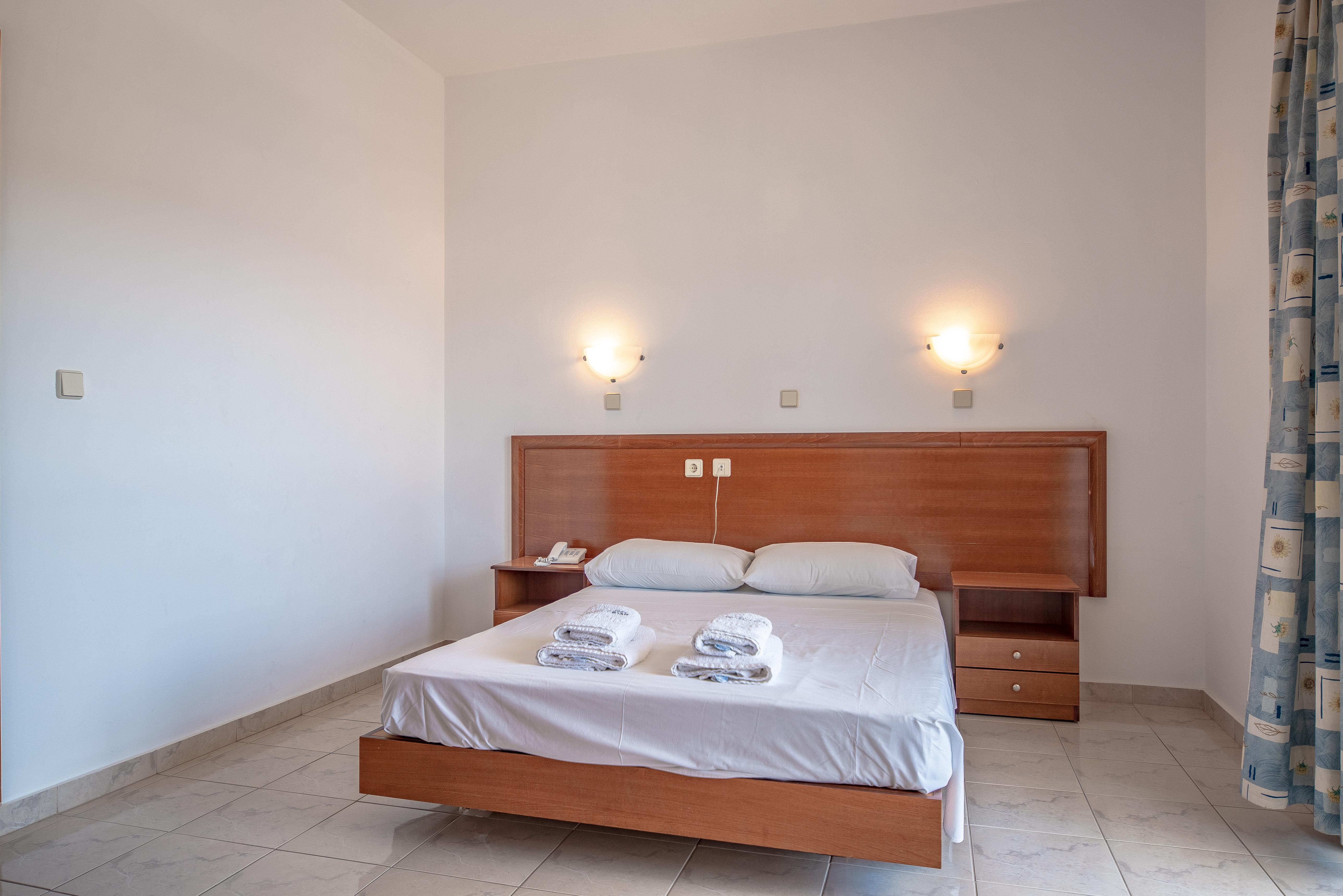 Aparthotel Bright Star 3*