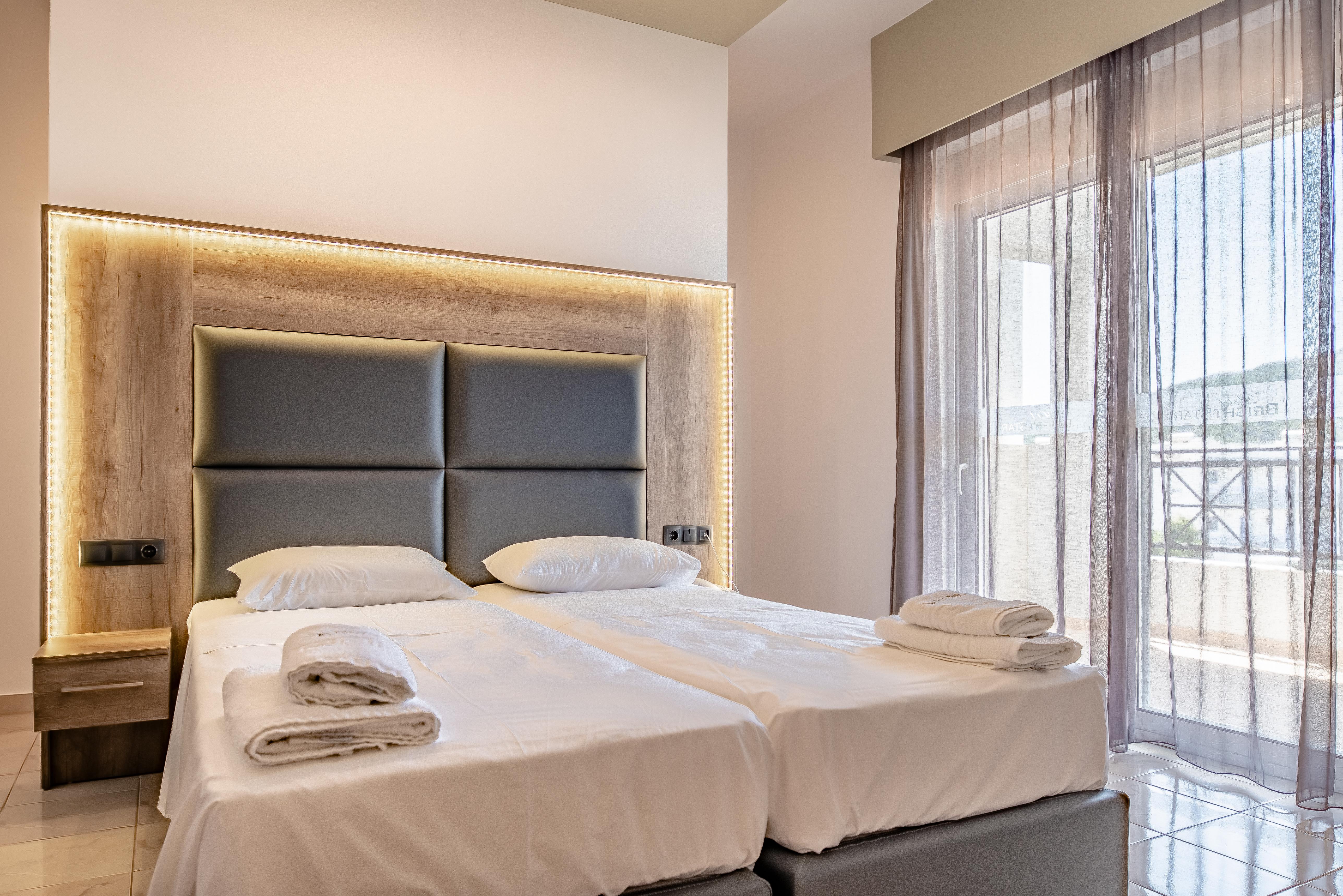 Bright Star Aparthotel 3*