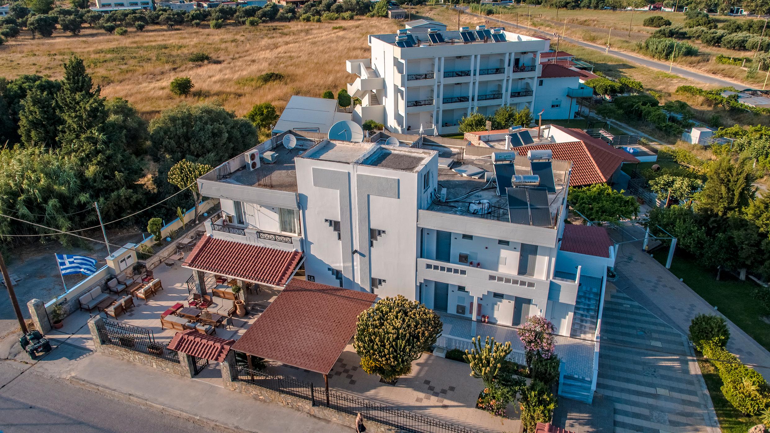 Bright Star Aparthotel