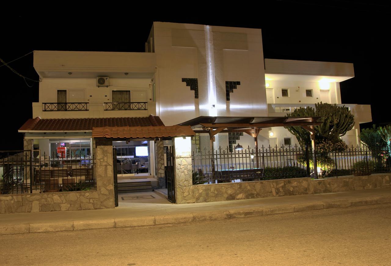 Aparthotel Bright Star