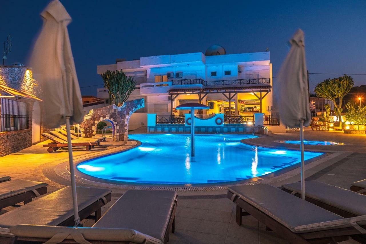 Aparthotel Bright Star